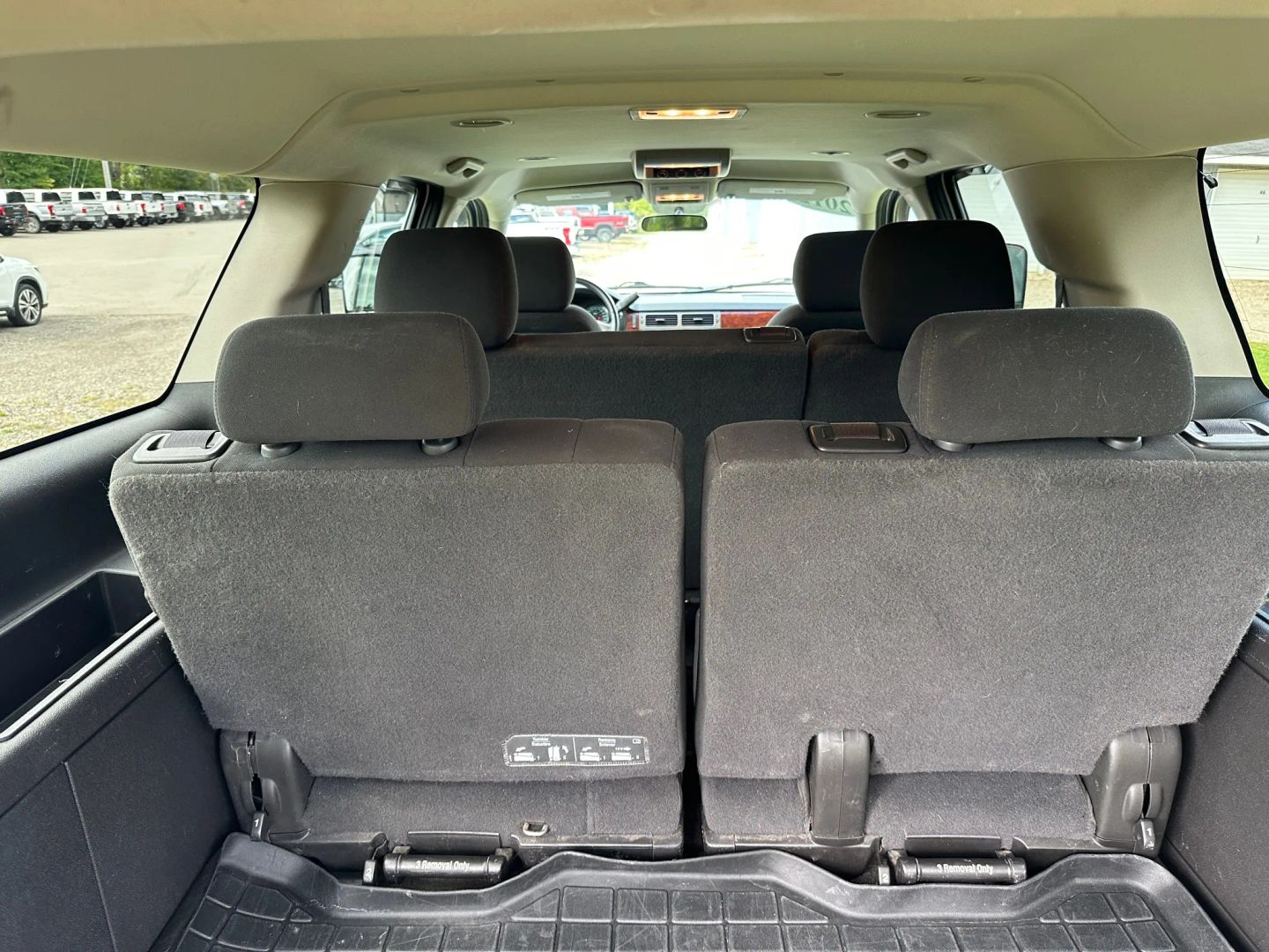2012 Chevrolet Suburban LS photo 8