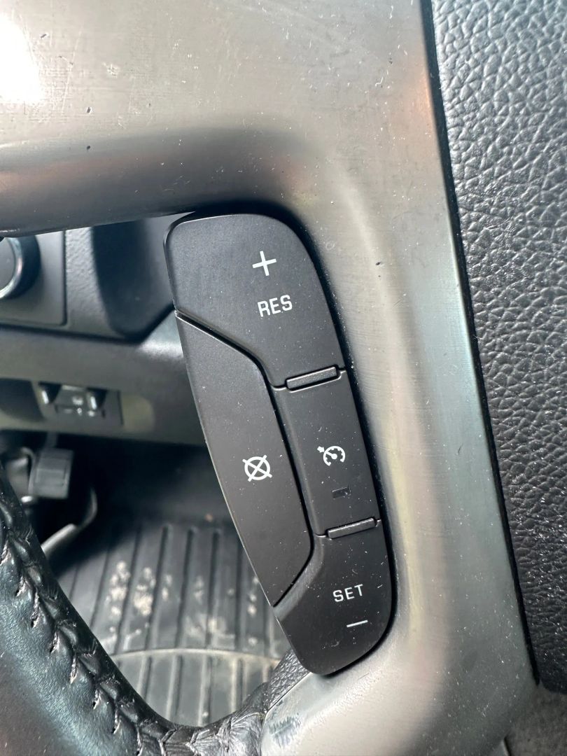 2012 Chevrolet Suburban LS photo 16