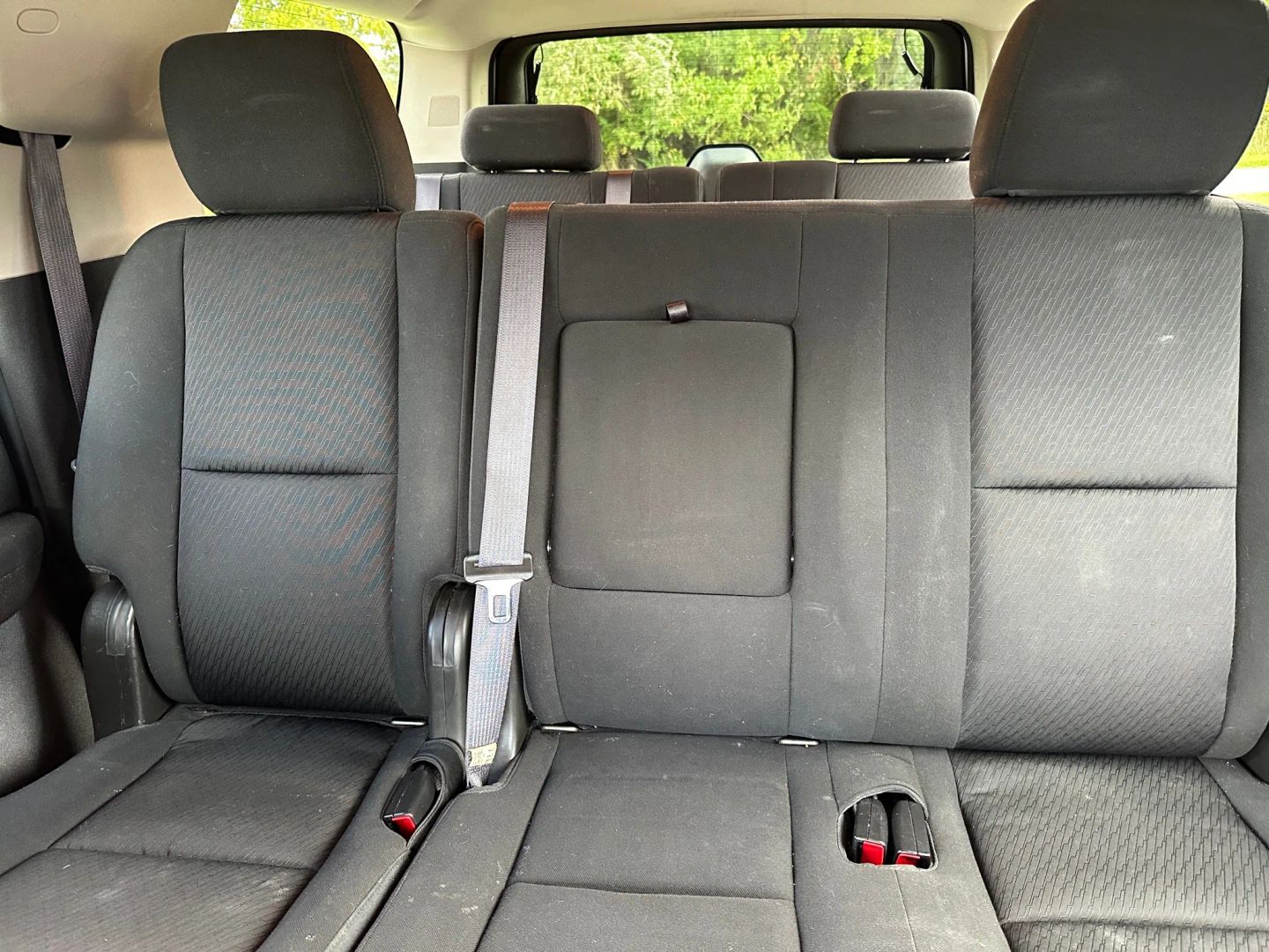 2012 Chevrolet Suburban LS photo 22
