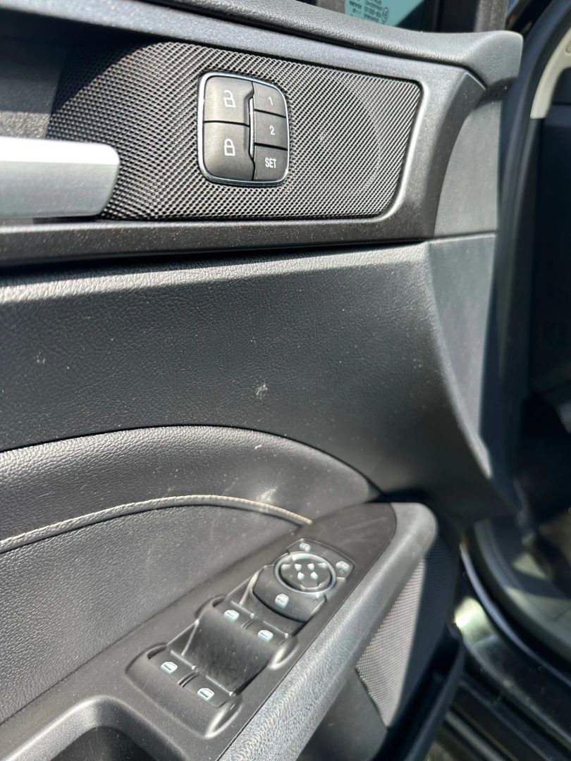 2020 Ford Fusion Titanium photo 12