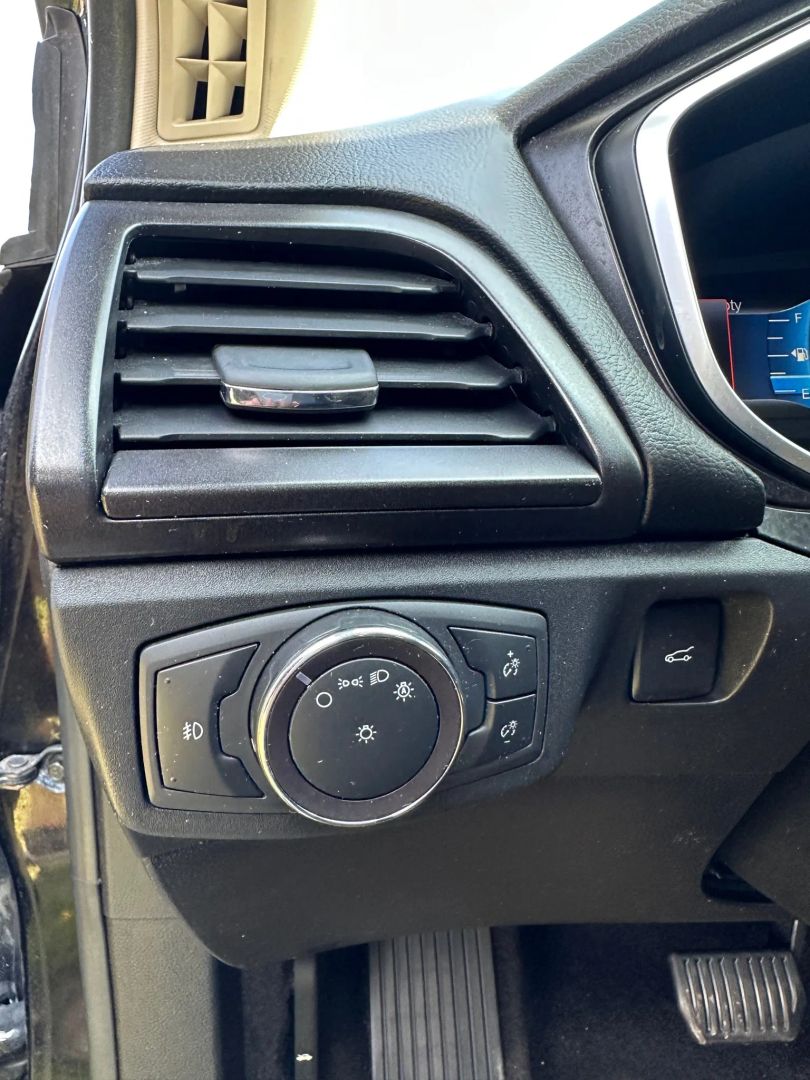 2020 Ford Fusion Titanium photo 13