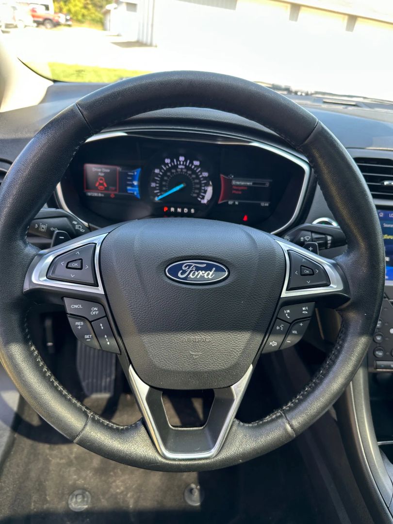 2020 Ford Fusion Titanium photo 14