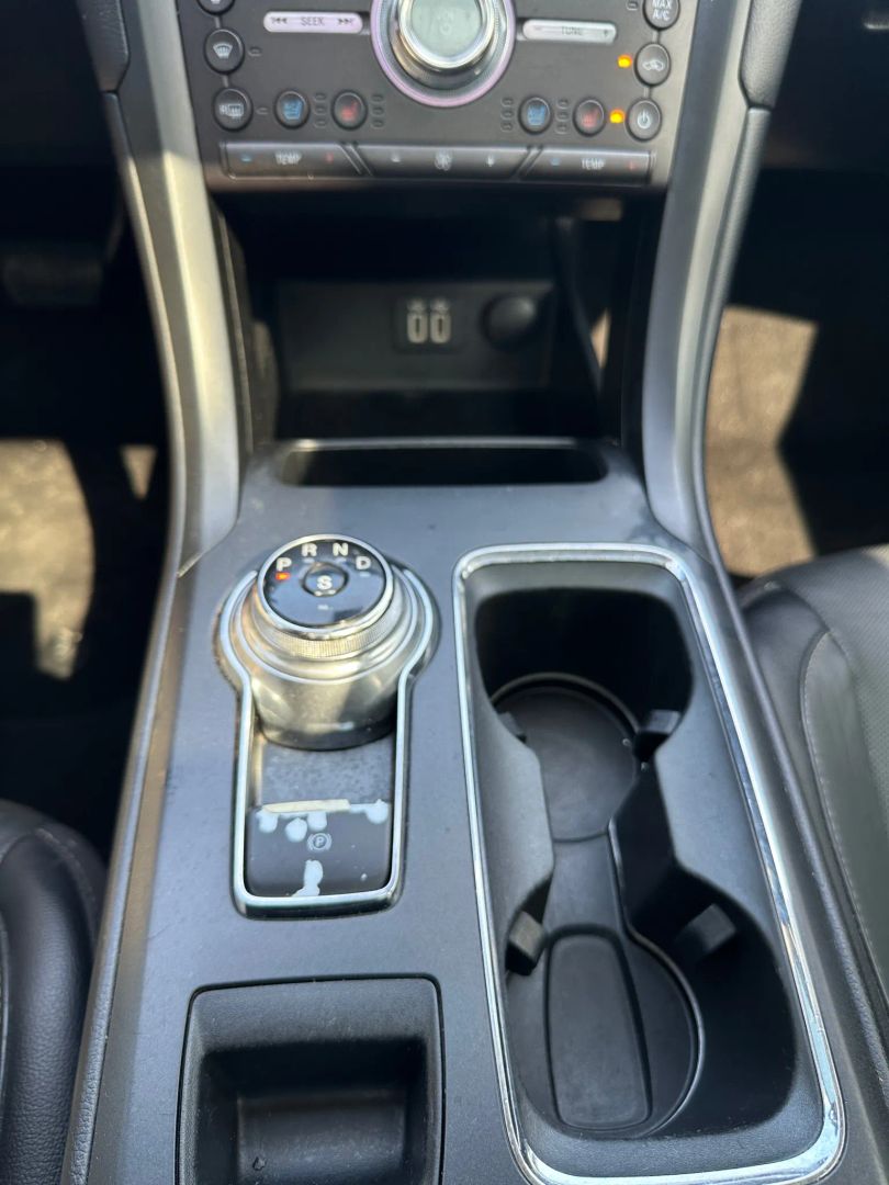 2020 Ford Fusion Titanium photo 19
