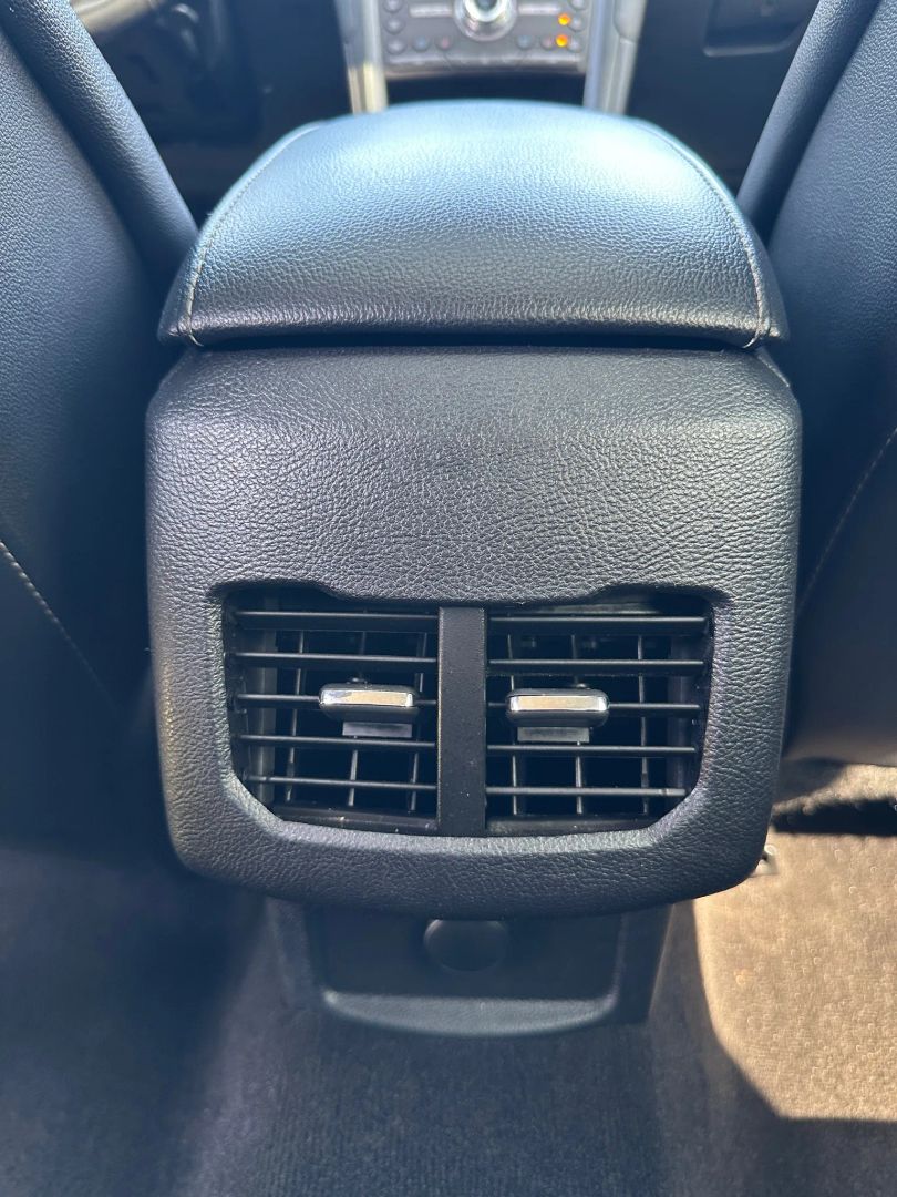 2020 Ford Fusion Titanium photo 25