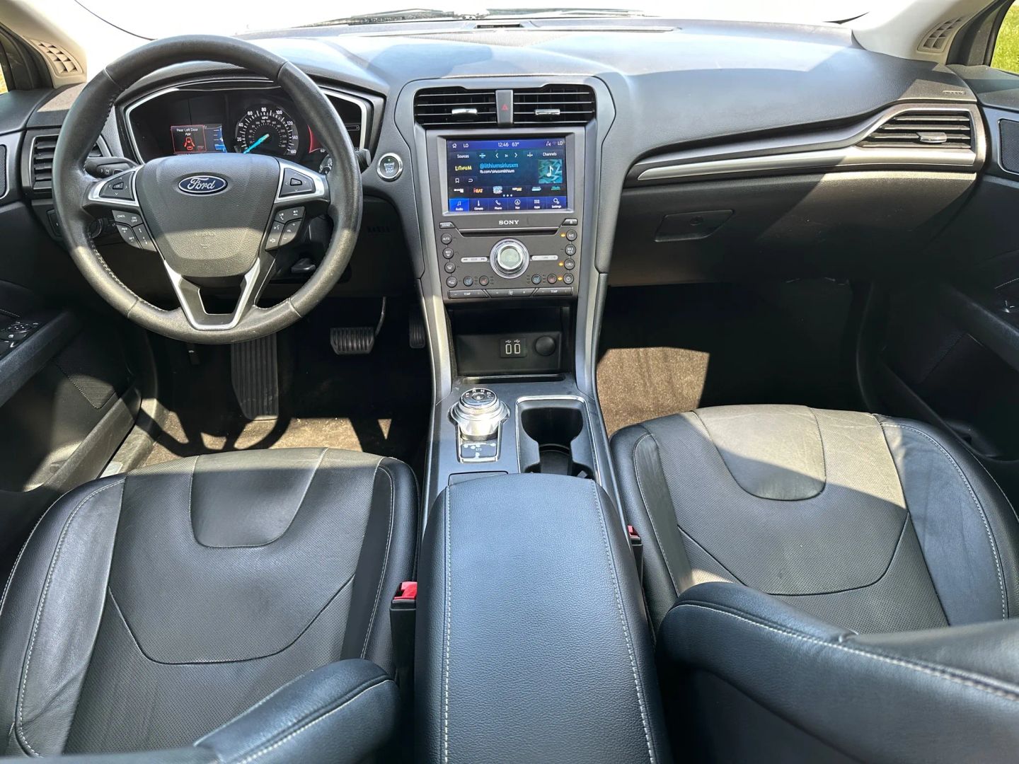 2020 Ford Fusion Titanium photo 26