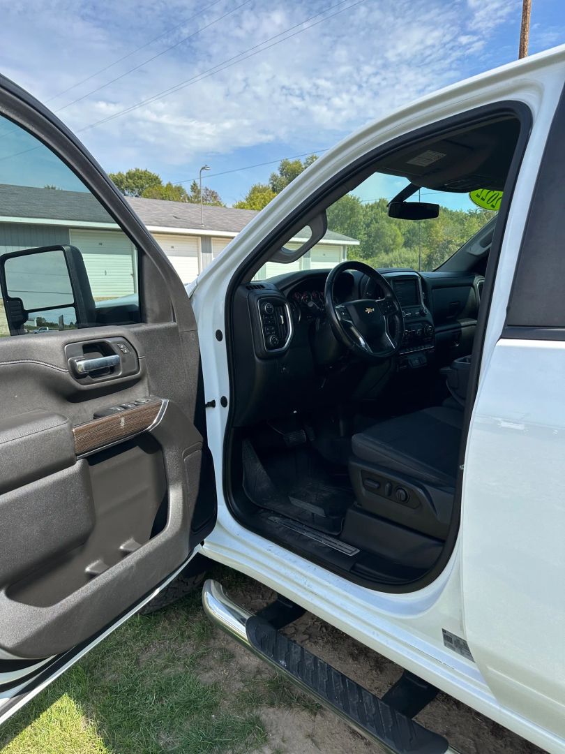 2022 Chevrolet Silverado 2500HD LT photo 11