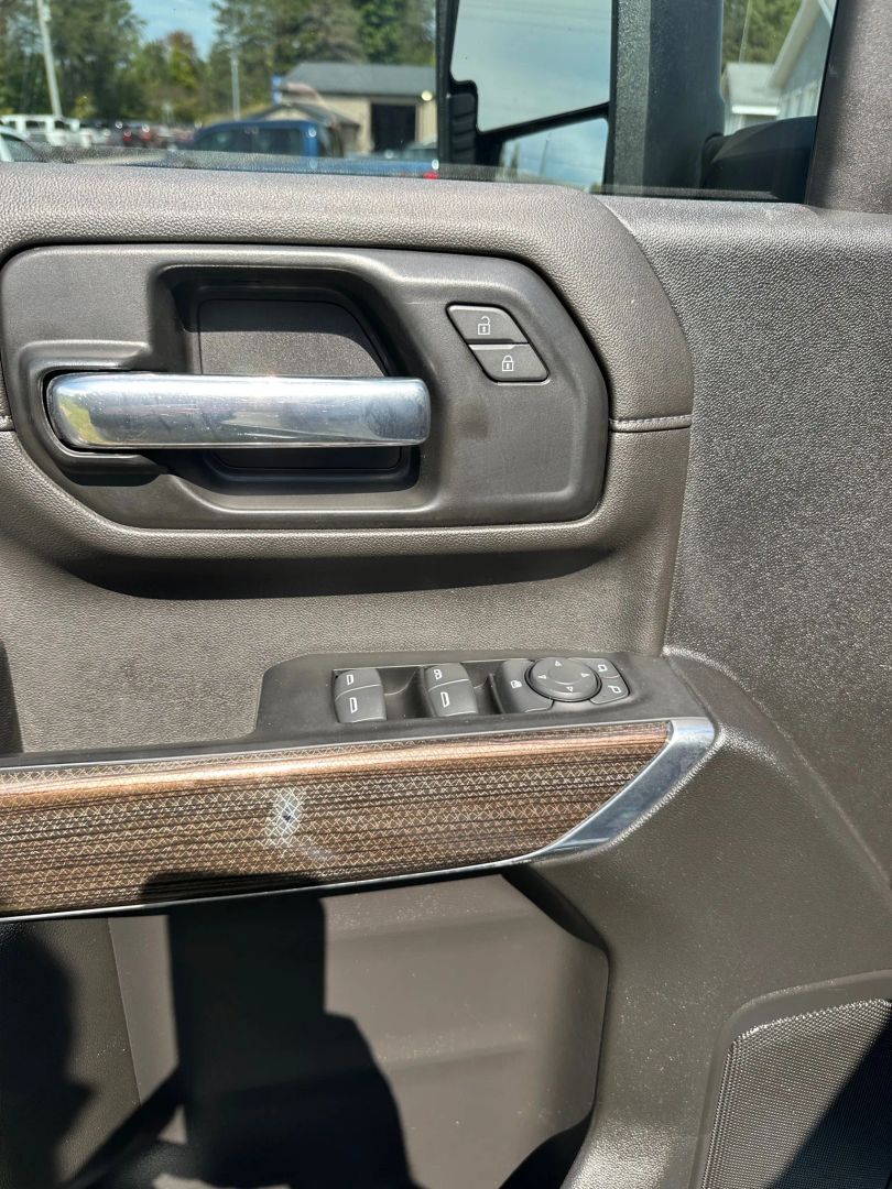 2022 Chevrolet Silverado 2500HD LT photo 12