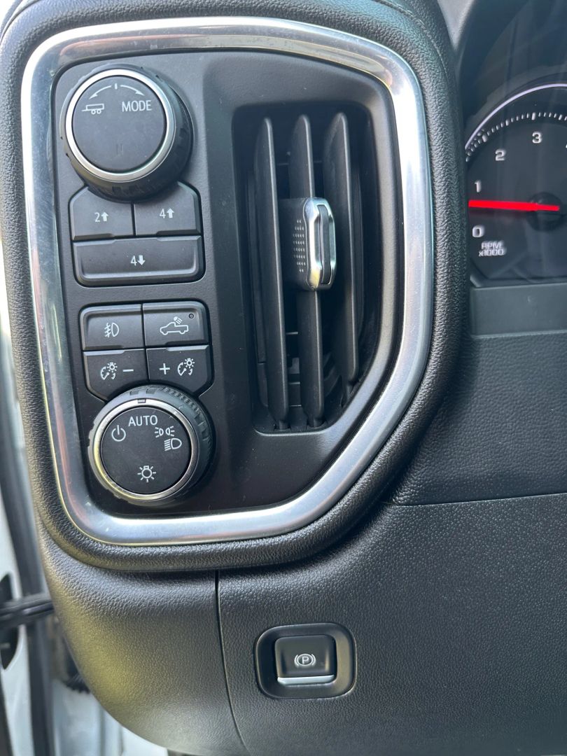 2022 Chevrolet Silverado 2500HD LT photo 15