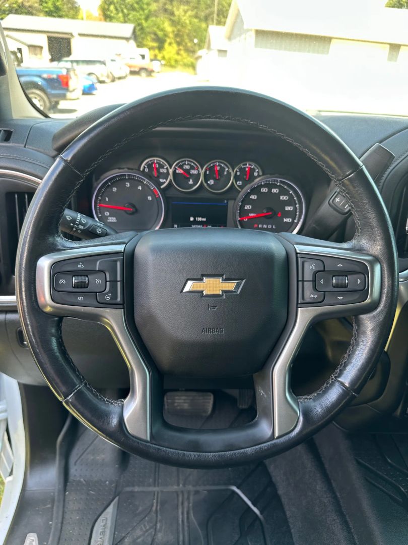 2022 Chevrolet Silverado 2500HD LT photo 16