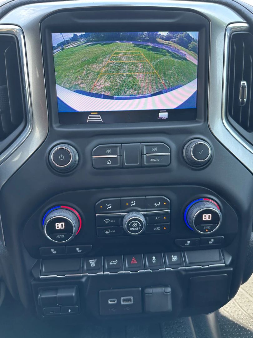 2022 Chevrolet Silverado 2500HD LT photo 22