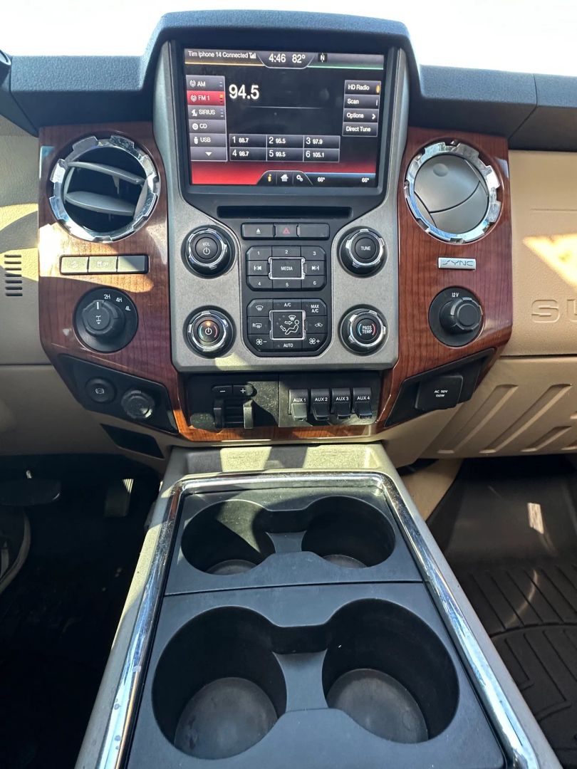 2016 Ford F-250 Lariat photo 23