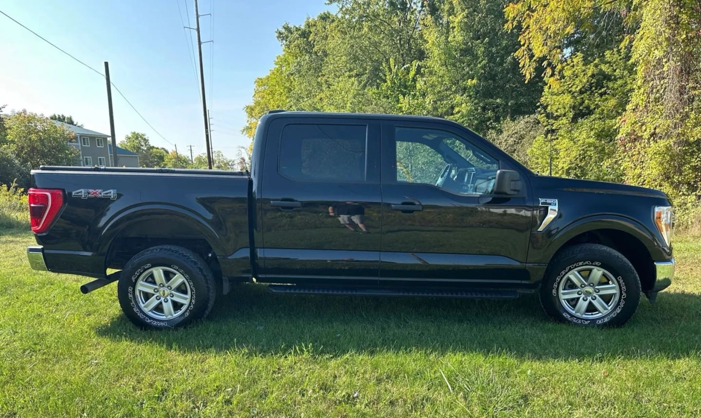 2022 Ford F-150 XLT photo 2