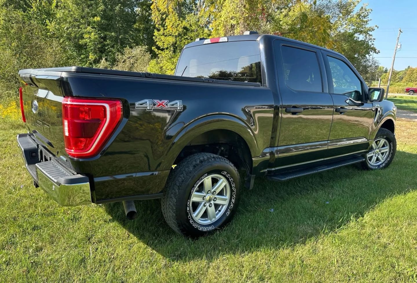 2022 Ford F-150 XLT photo 3