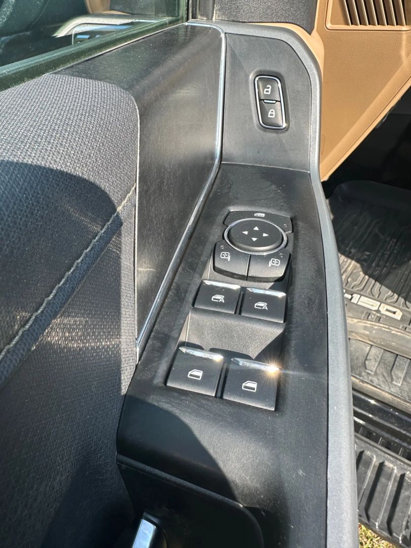 2022 Ford F-150 XLT photo 10