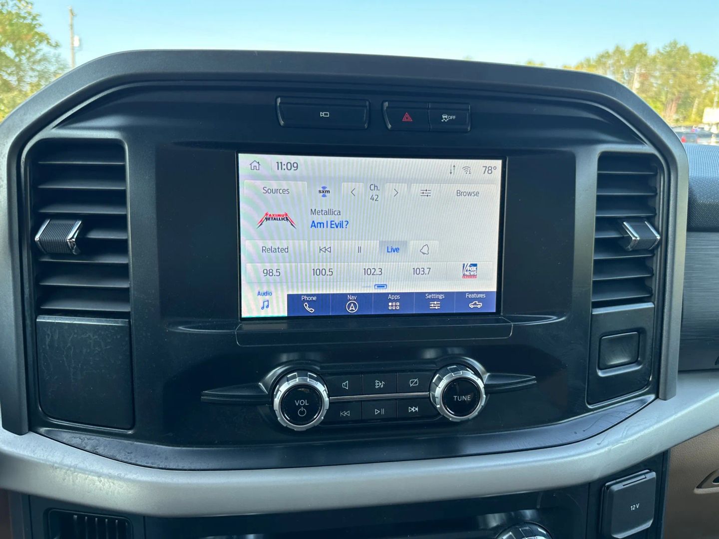 2022 Ford F-150 XLT photo 21