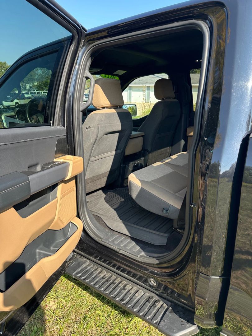 2022 Ford F-150 XLT photo 25
