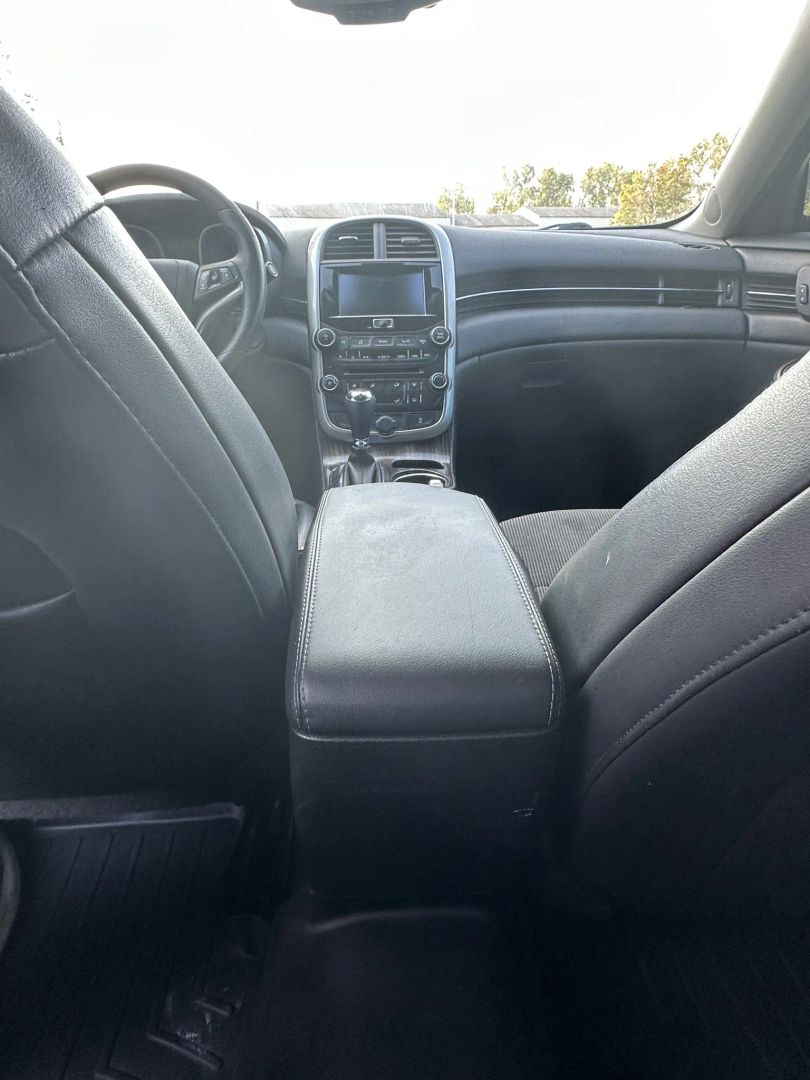 2015 Chevrolet Malibu 1LT photo 26