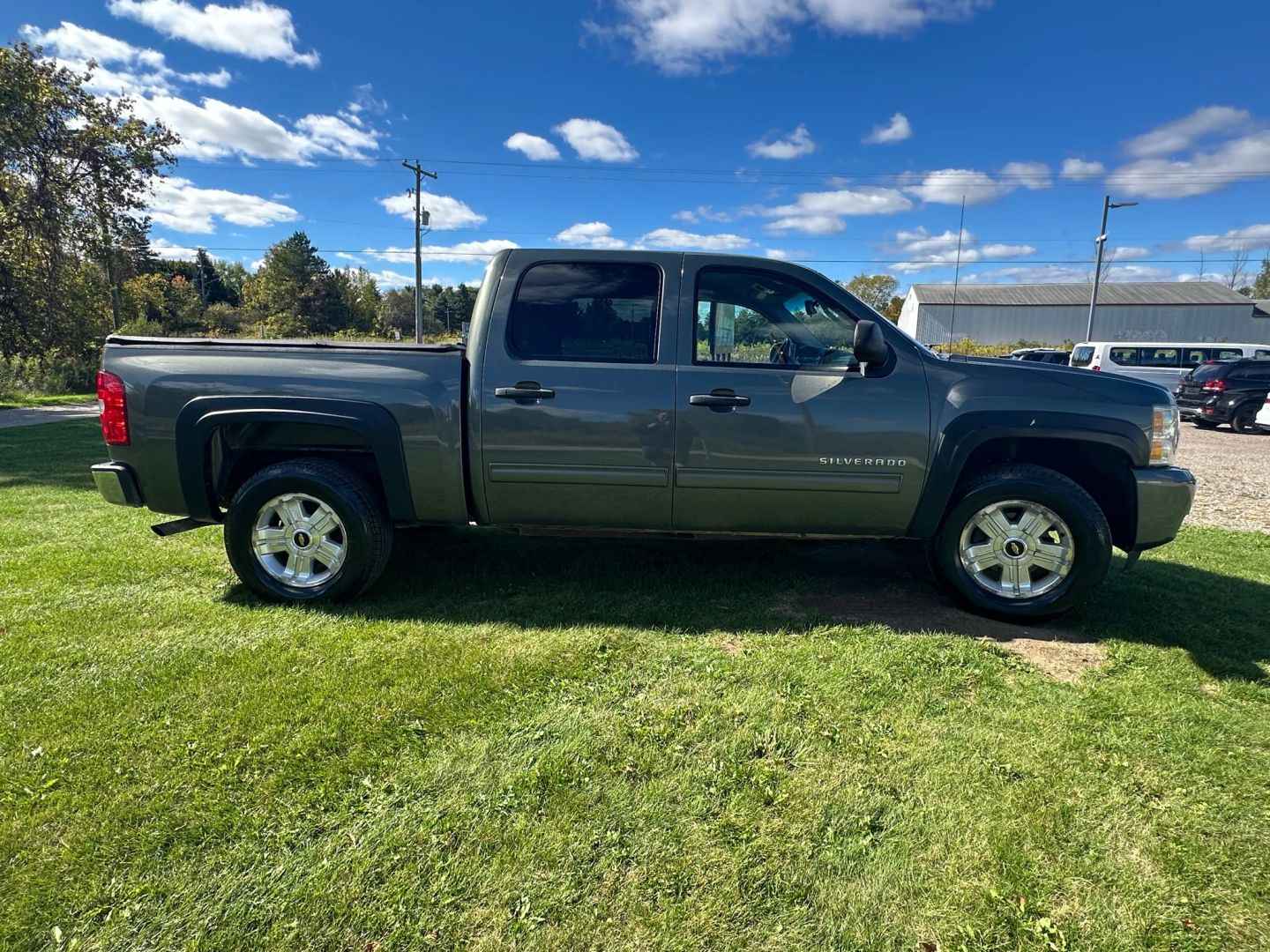 2011 Chevrolet Silverado 1500 LT photo 4