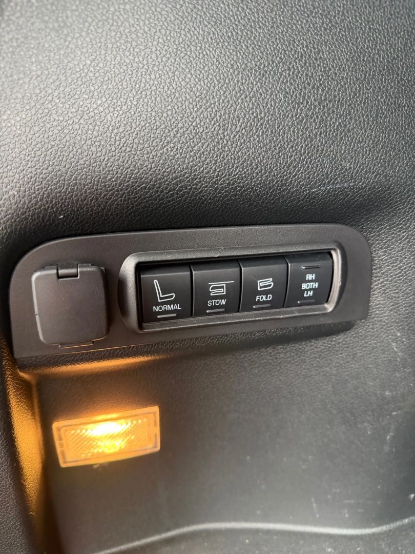 2019 Ford Explorer Platinum - Photo 13