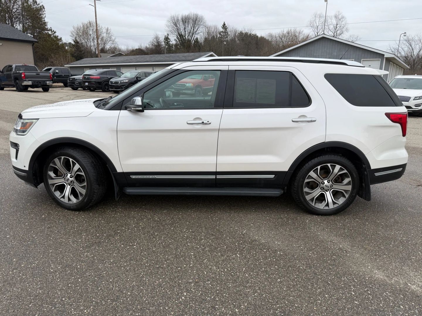 2019 Ford Explorer Platinum - Photo 16