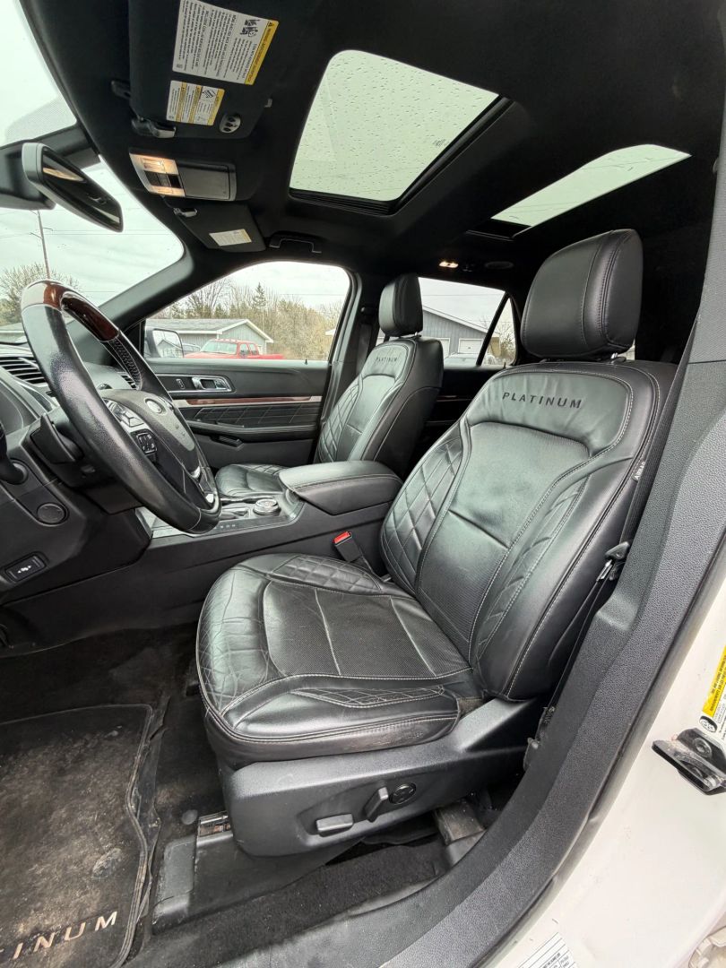 2019 Ford Explorer Platinum - Photo 19
