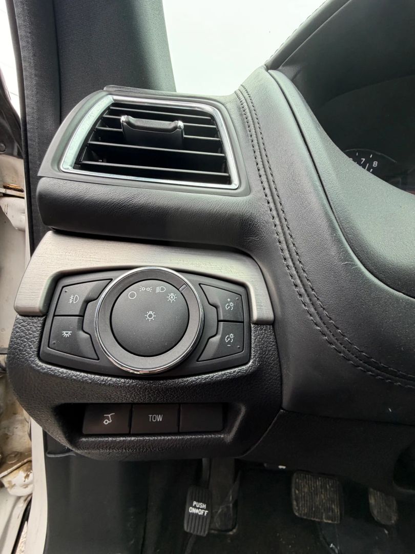 2019 Ford Explorer Platinum - Photo 21