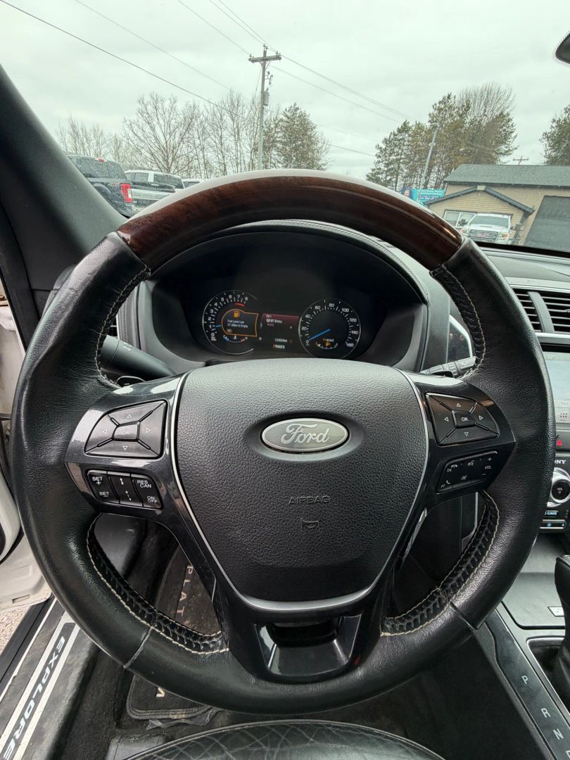 2019 Ford Explorer Platinum - Photo 22