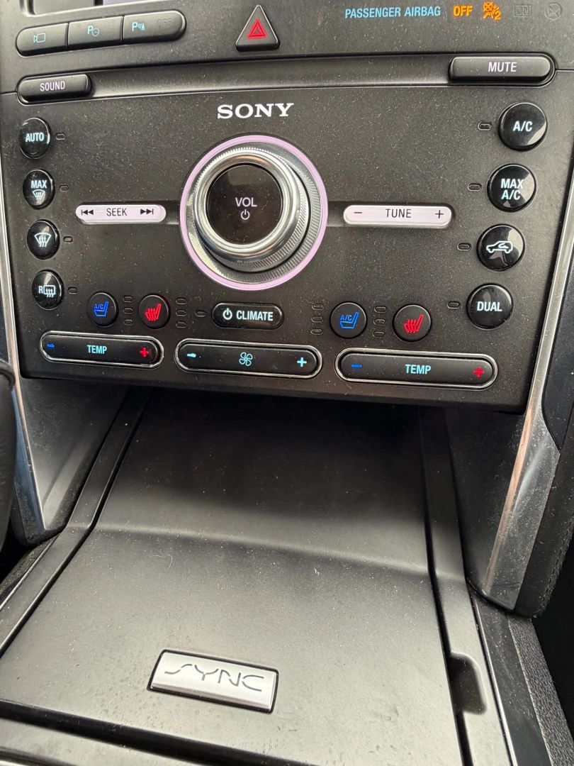 2019 Ford Explorer Platinum - Photo 28