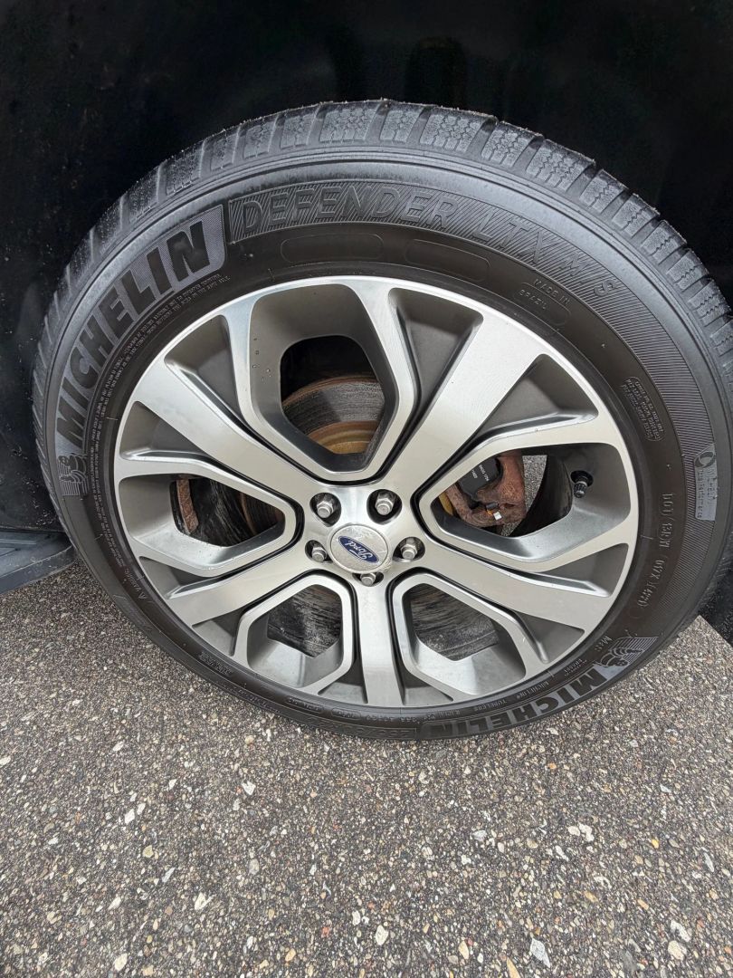 2019 Ford Explorer Platinum - Photo 42