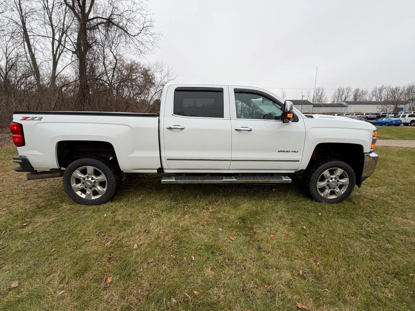 2019 Chevrolet Silverado 2500HD LTZ photo 3