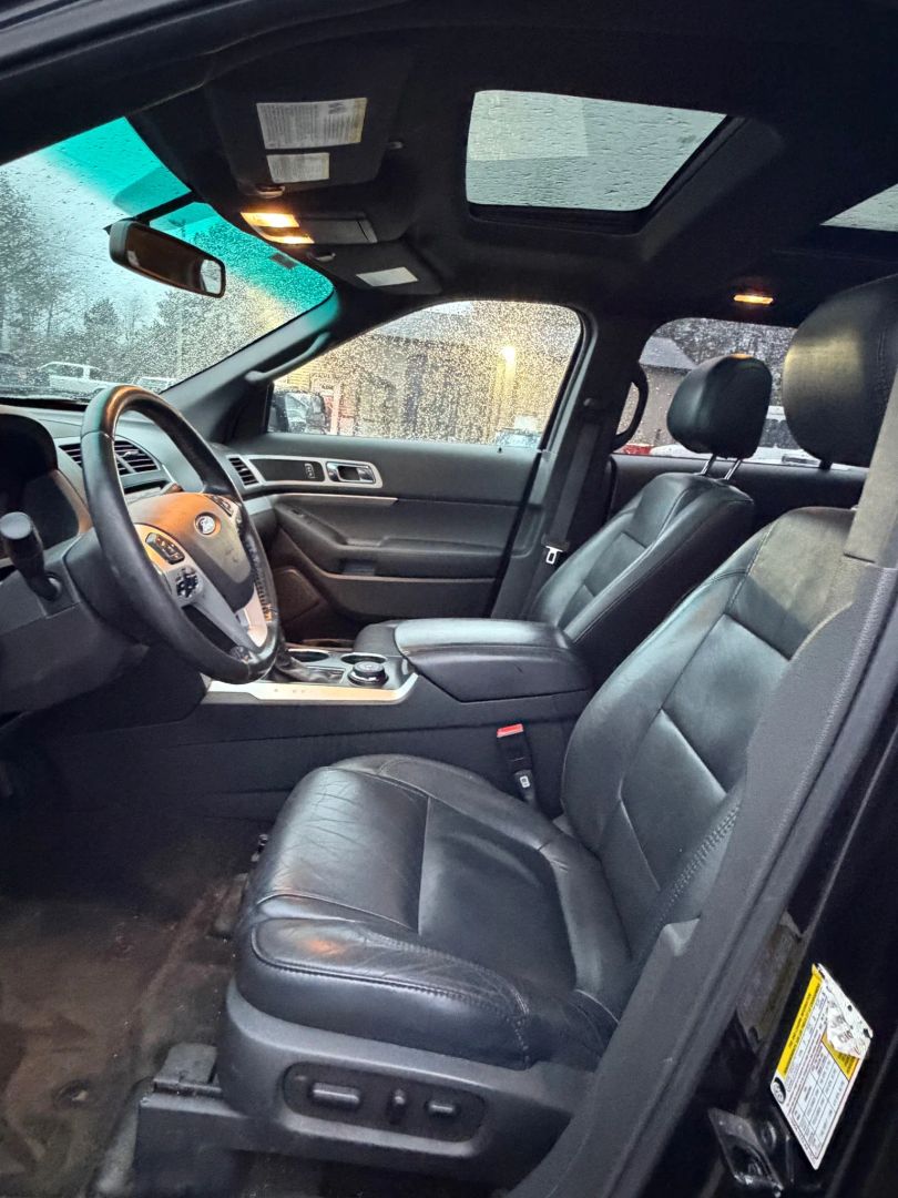 2013 Ford Explorer XLT photo 3