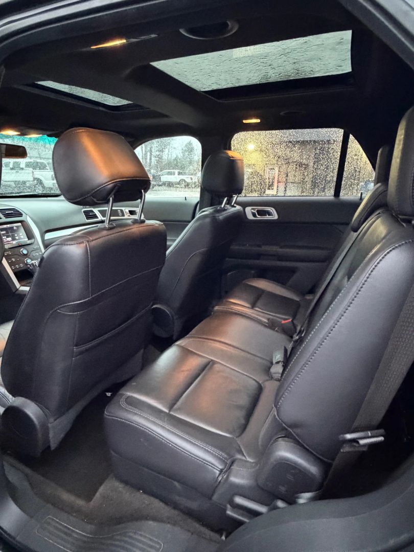 2013 Ford Explorer XLT photo 4