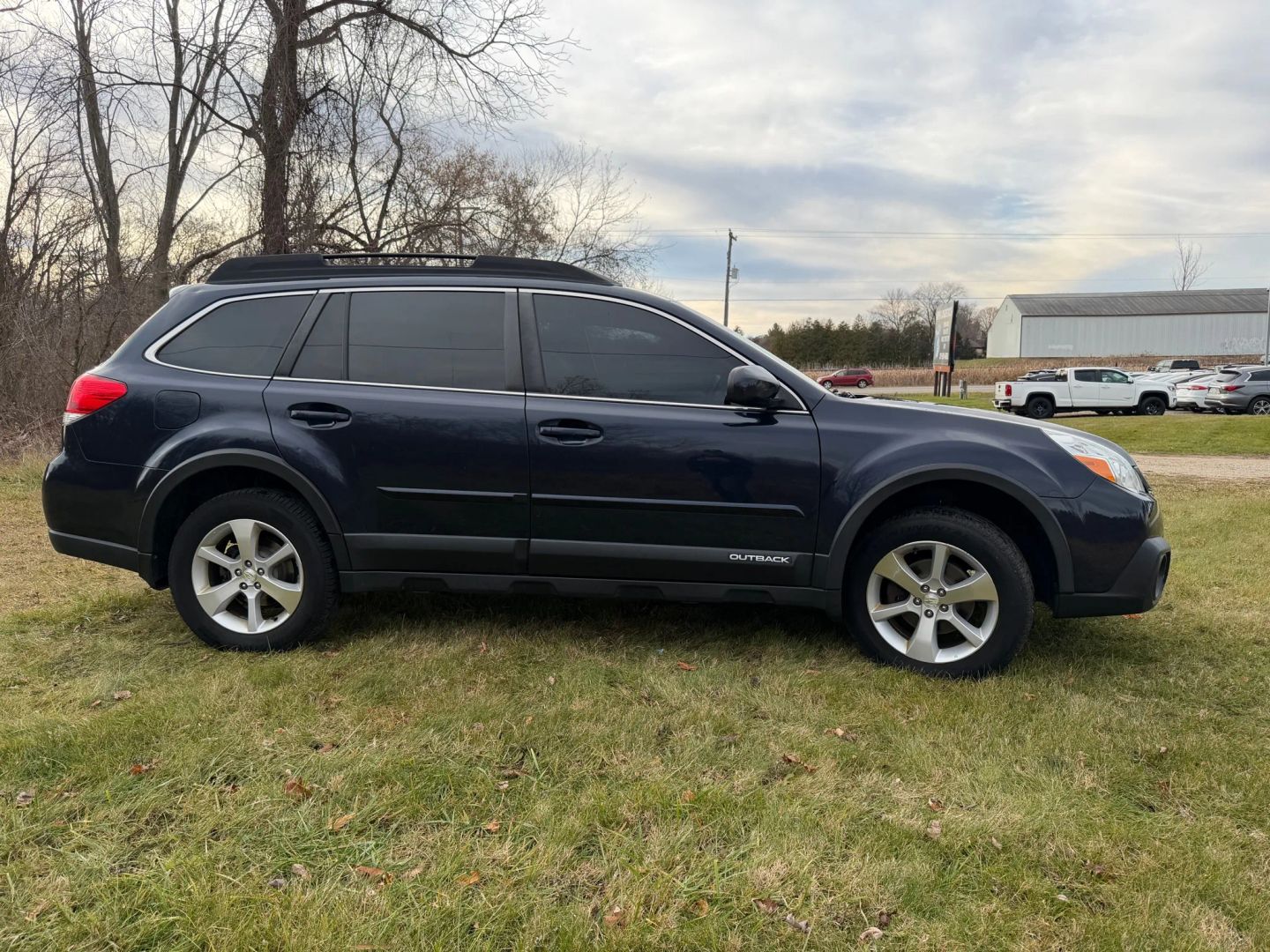 2014 Subaru Outback 2.5i Limited photo 3