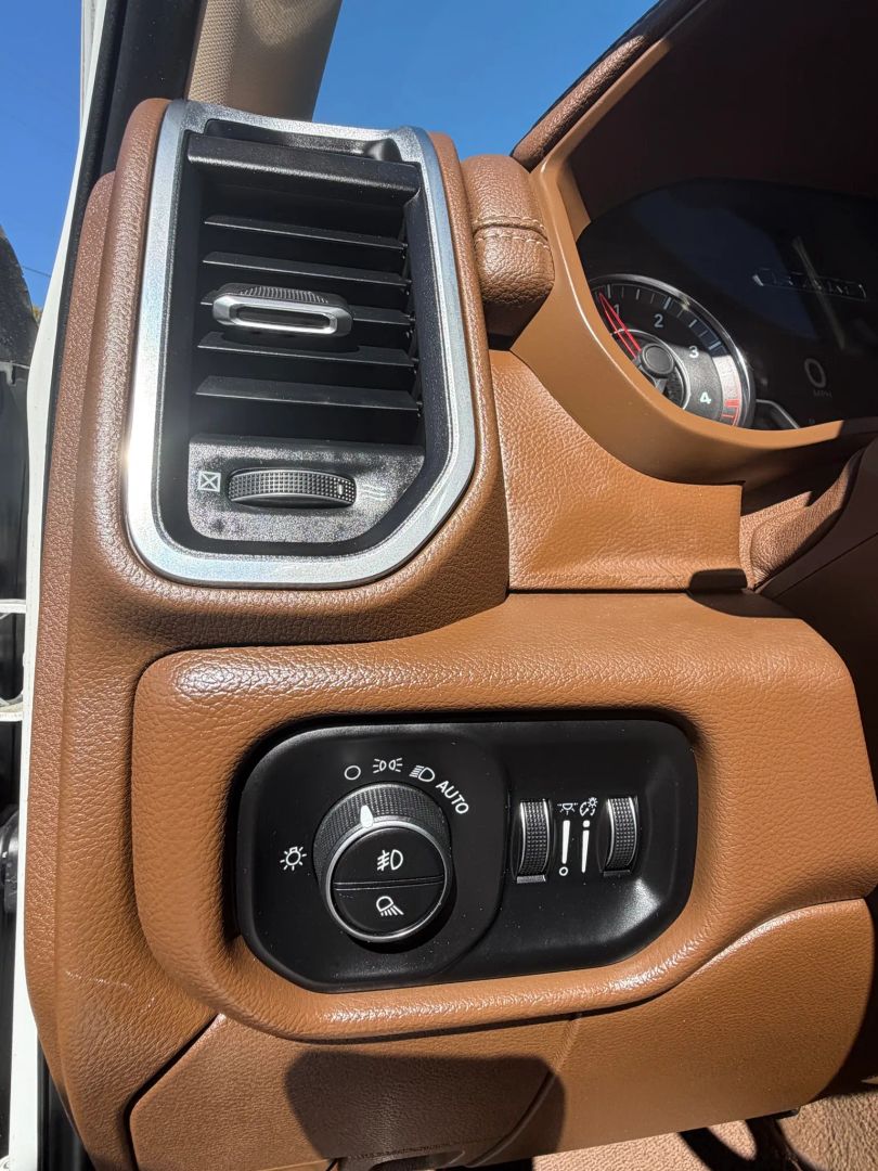 Photo 16 of this Ram 2500