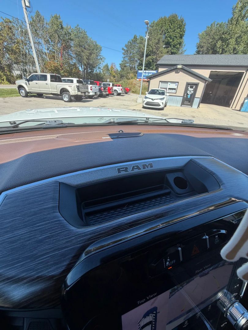 Photo 32 of this Ram 2500