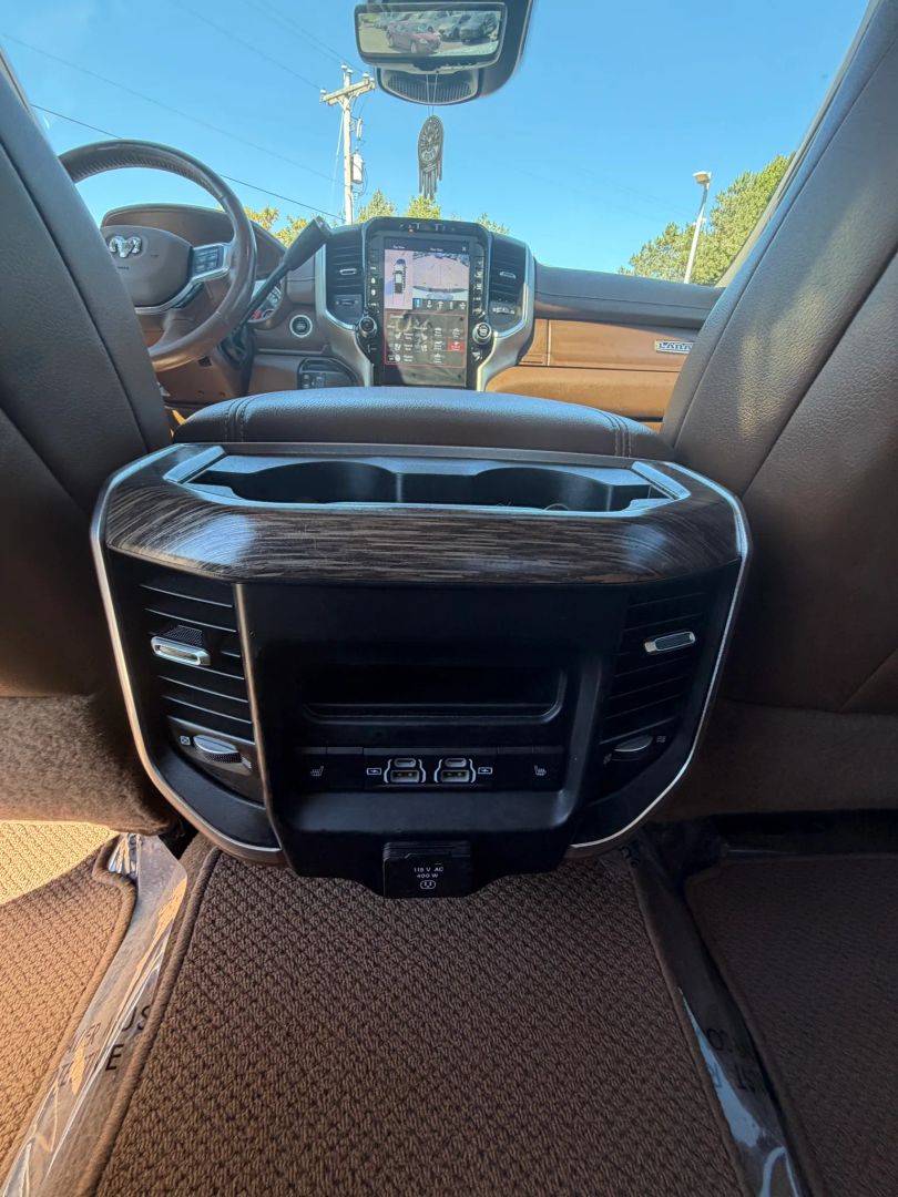 Photo 41 of this Ram 2500