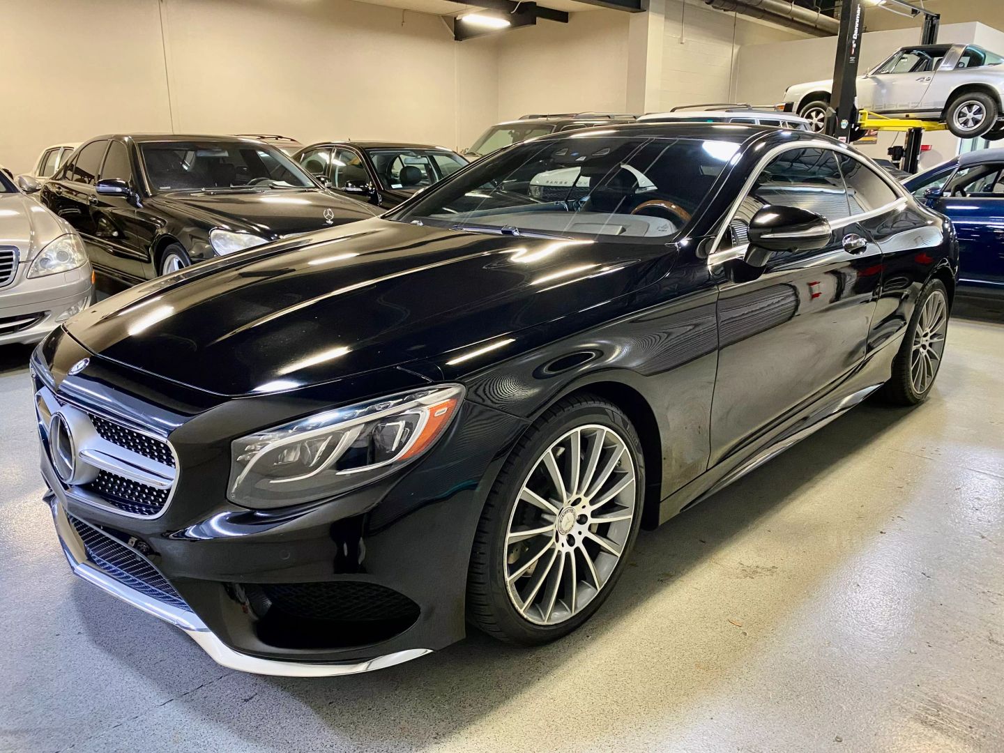 2015 Mercedes Benz S 4MATIC photo 2
