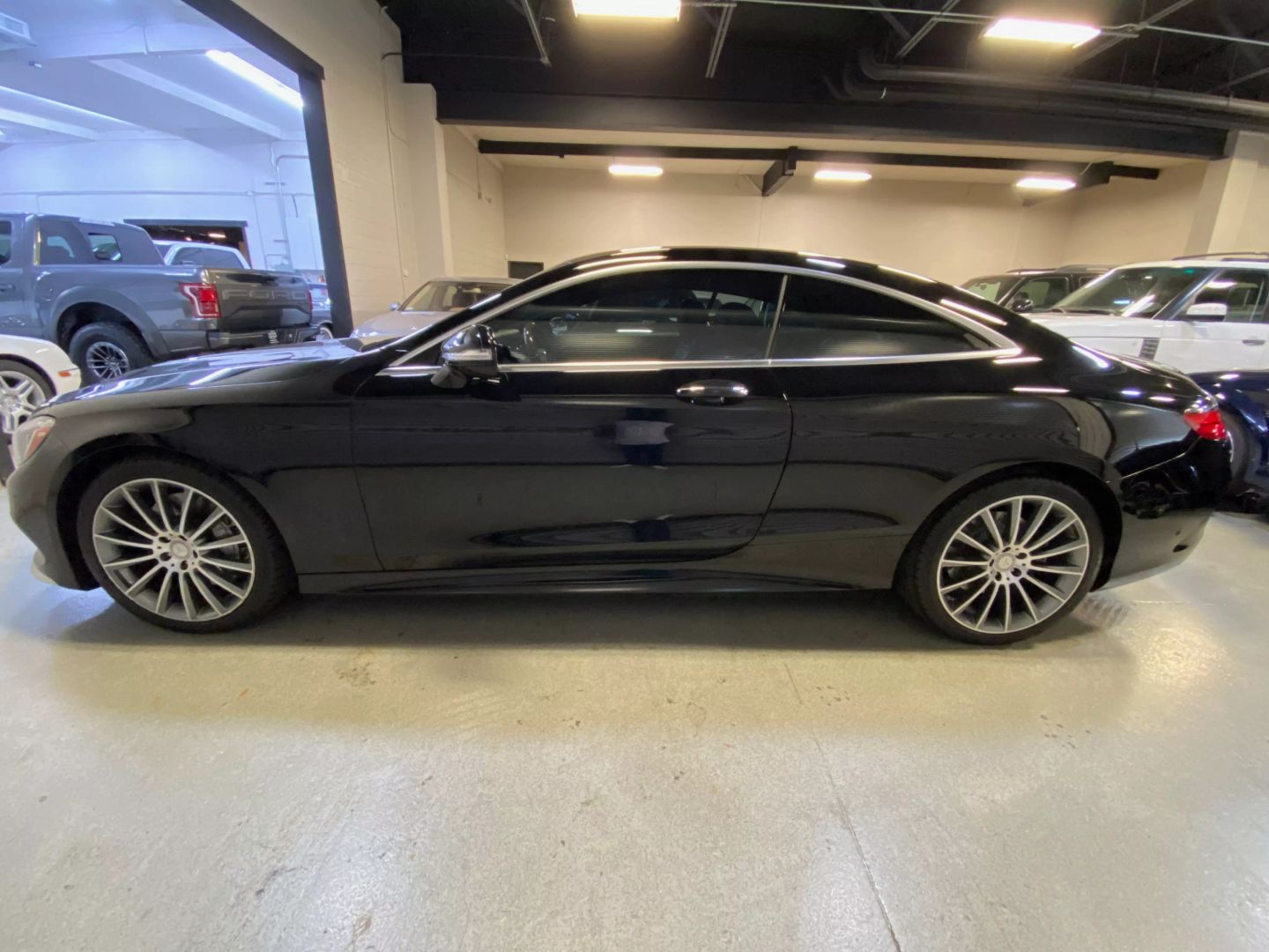 2015 Mercedes Benz S 4MATIC photo 9