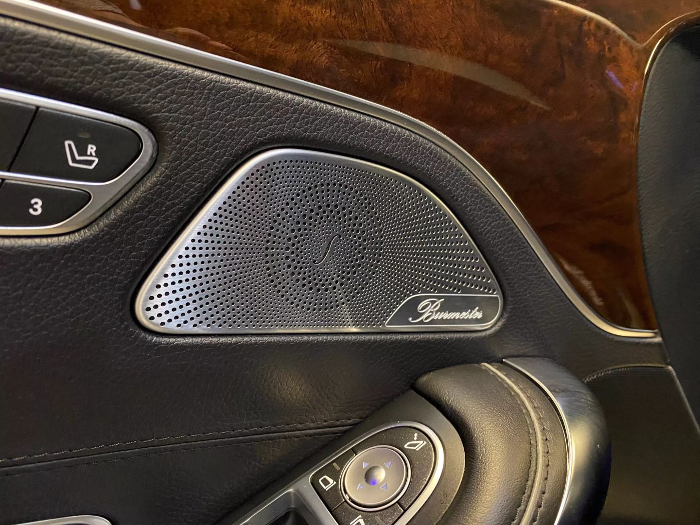 2015 Mercedes Benz S 4MATIC photo 36
