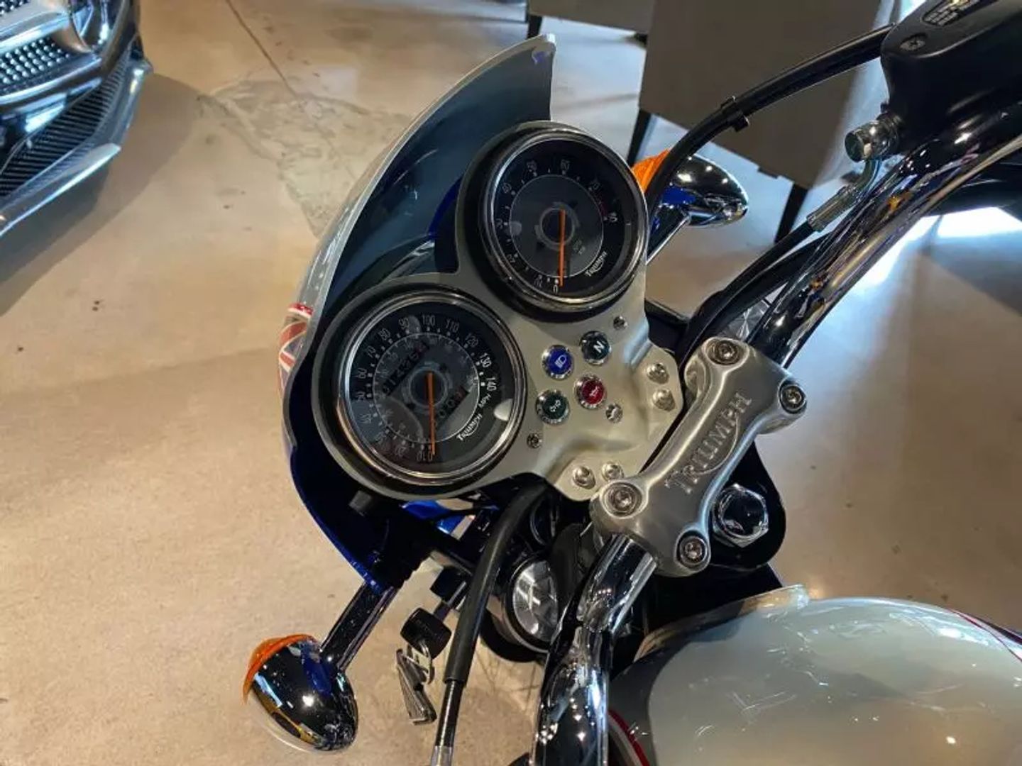 2002 Triumph Bonneville photo 22