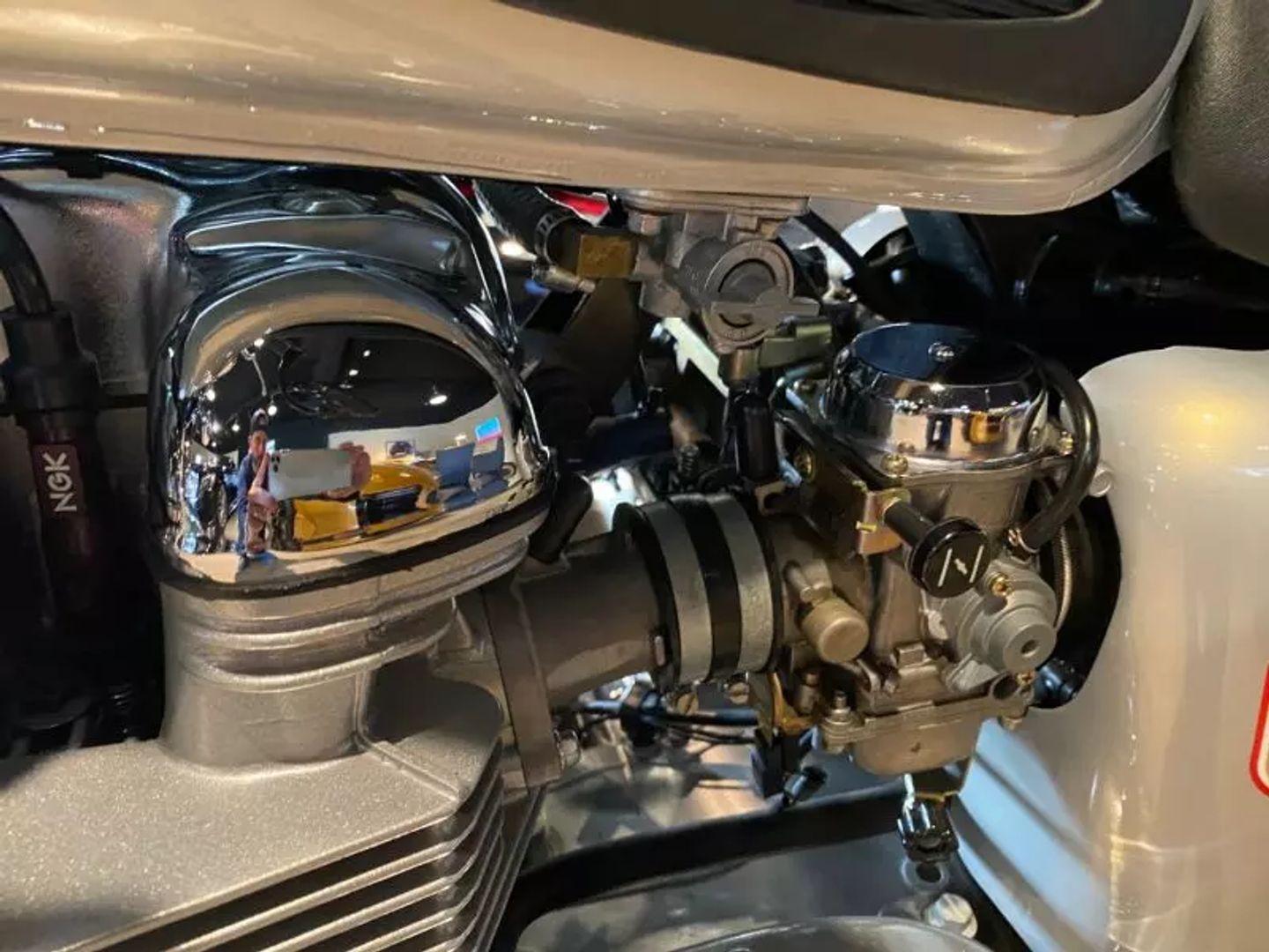 2002 Triumph Bonneville photo 24