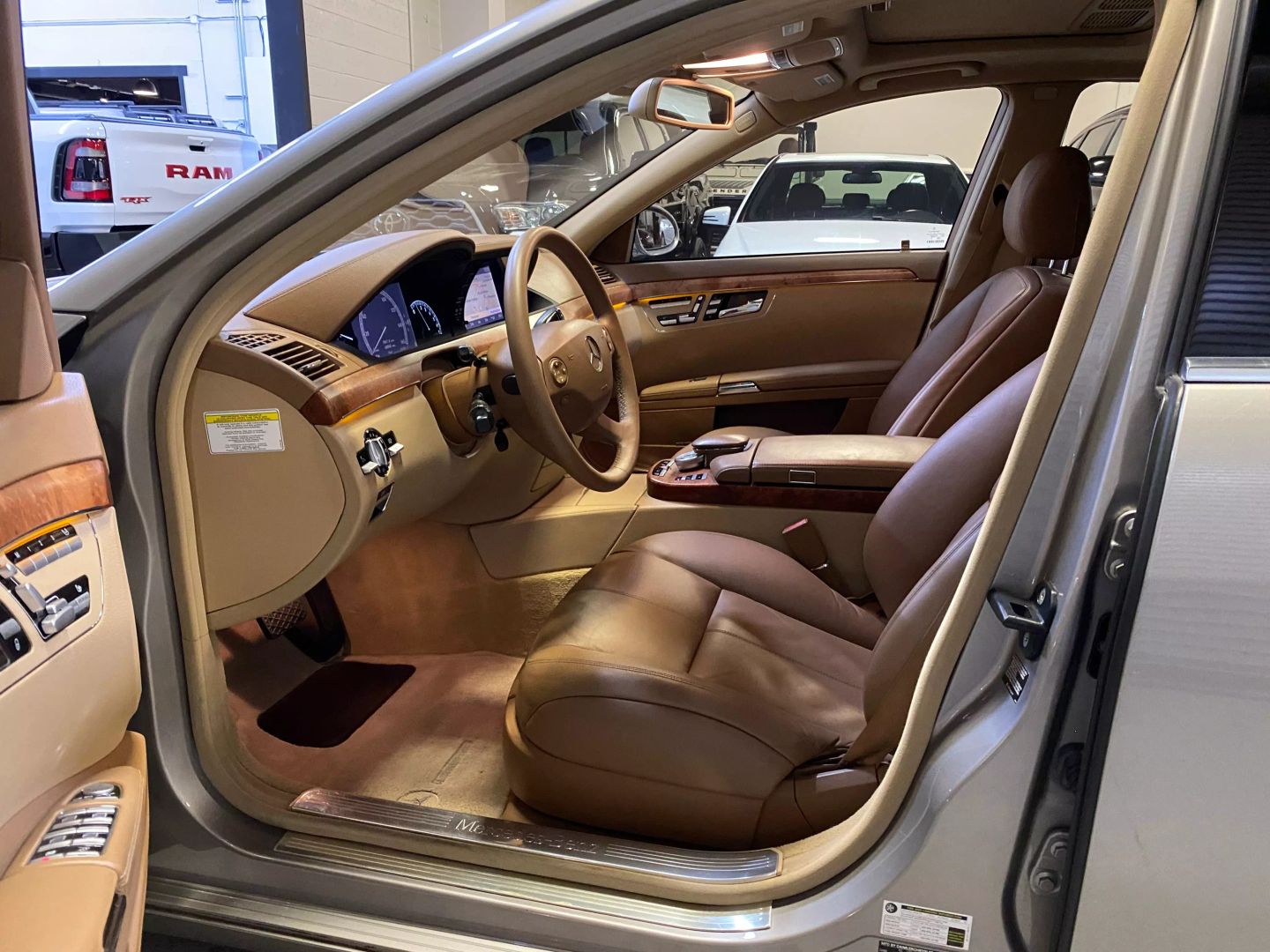 2007 Mercedes Benz S 550 photo 34