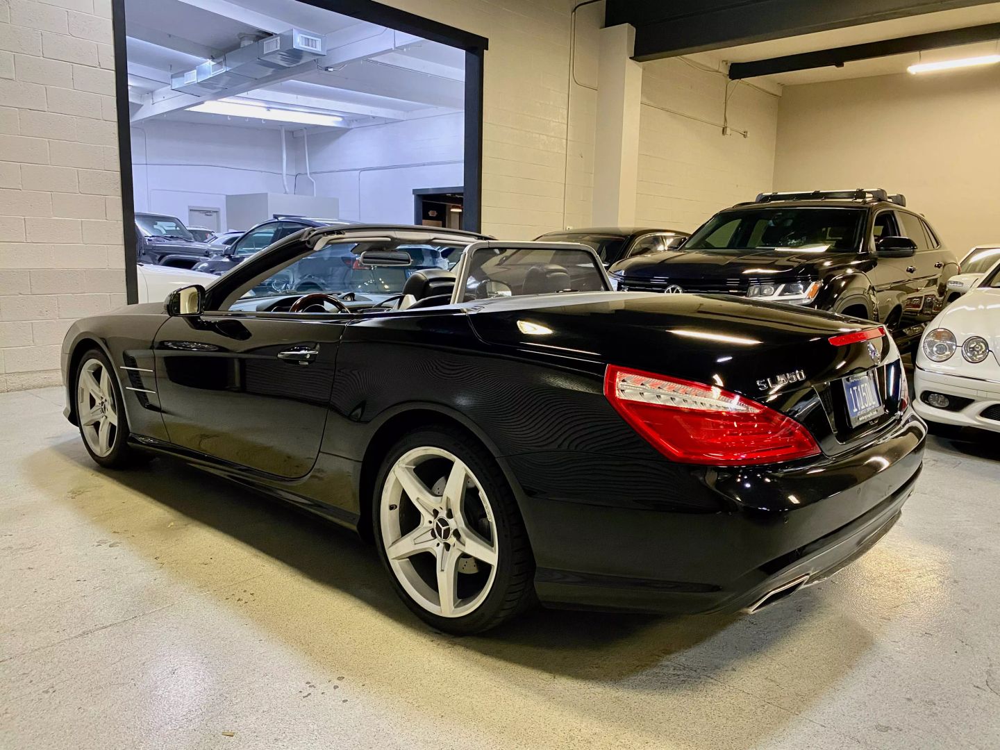 2013 Mercedes Benz SL 550 photo 8