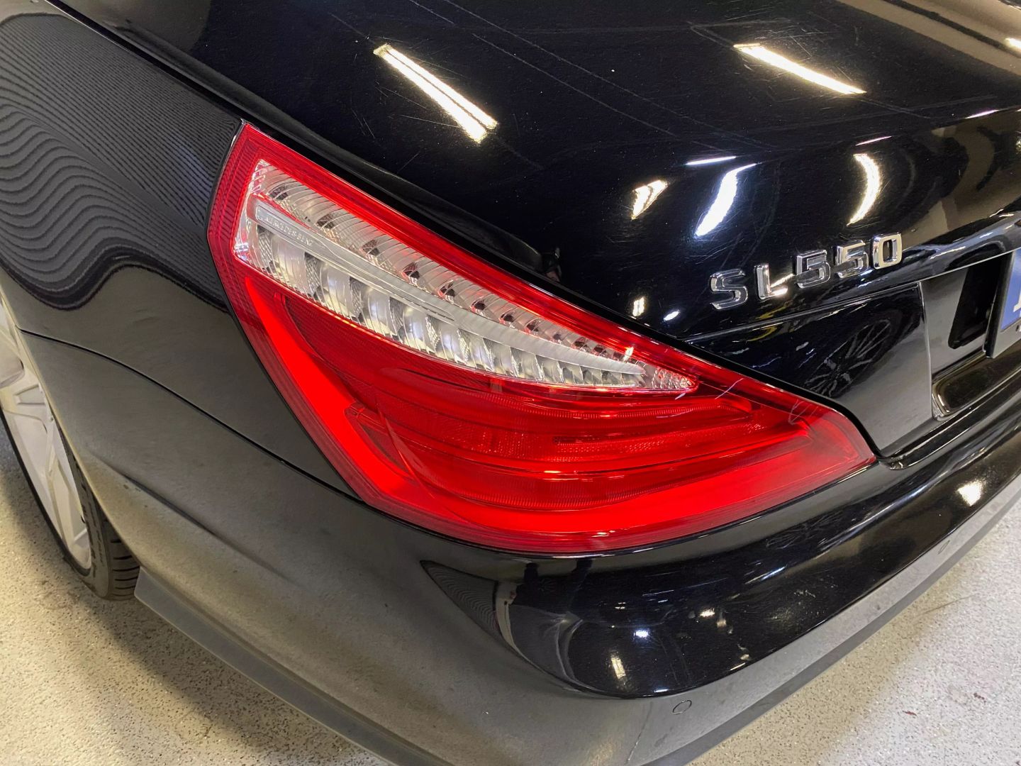 2013 Mercedes Benz SL 550 photo 14