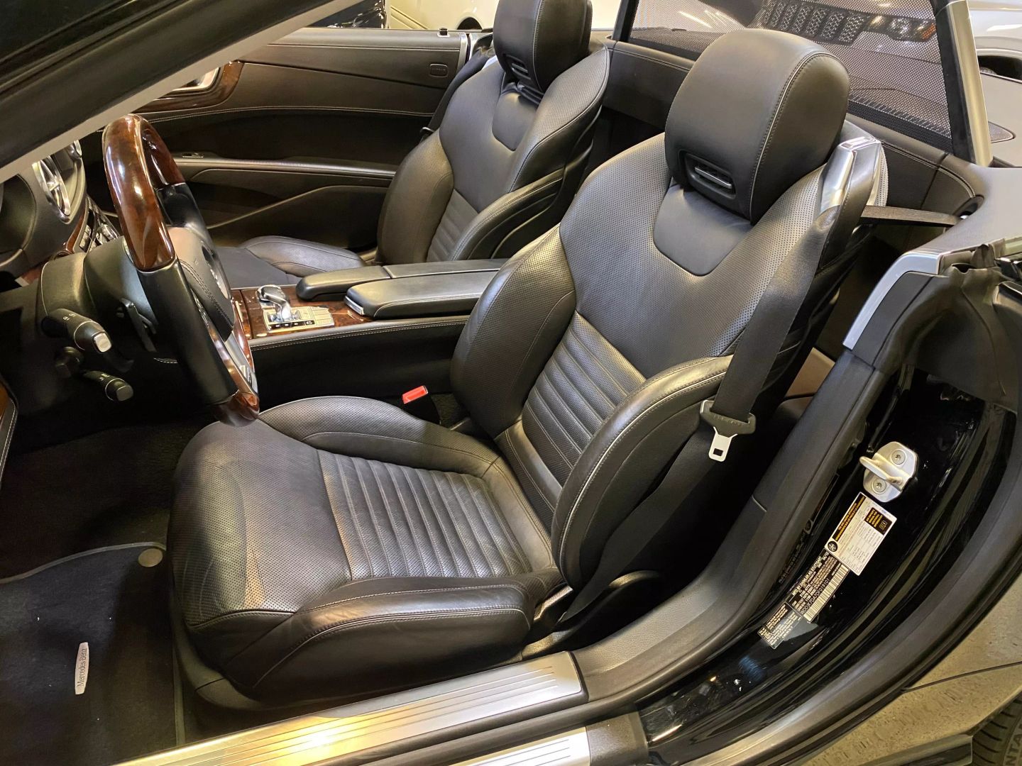2013 Mercedes Benz SL 550 photo 26