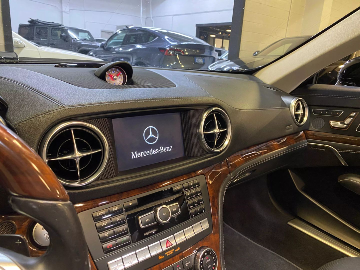 2013 Mercedes Benz SL 550 photo 29