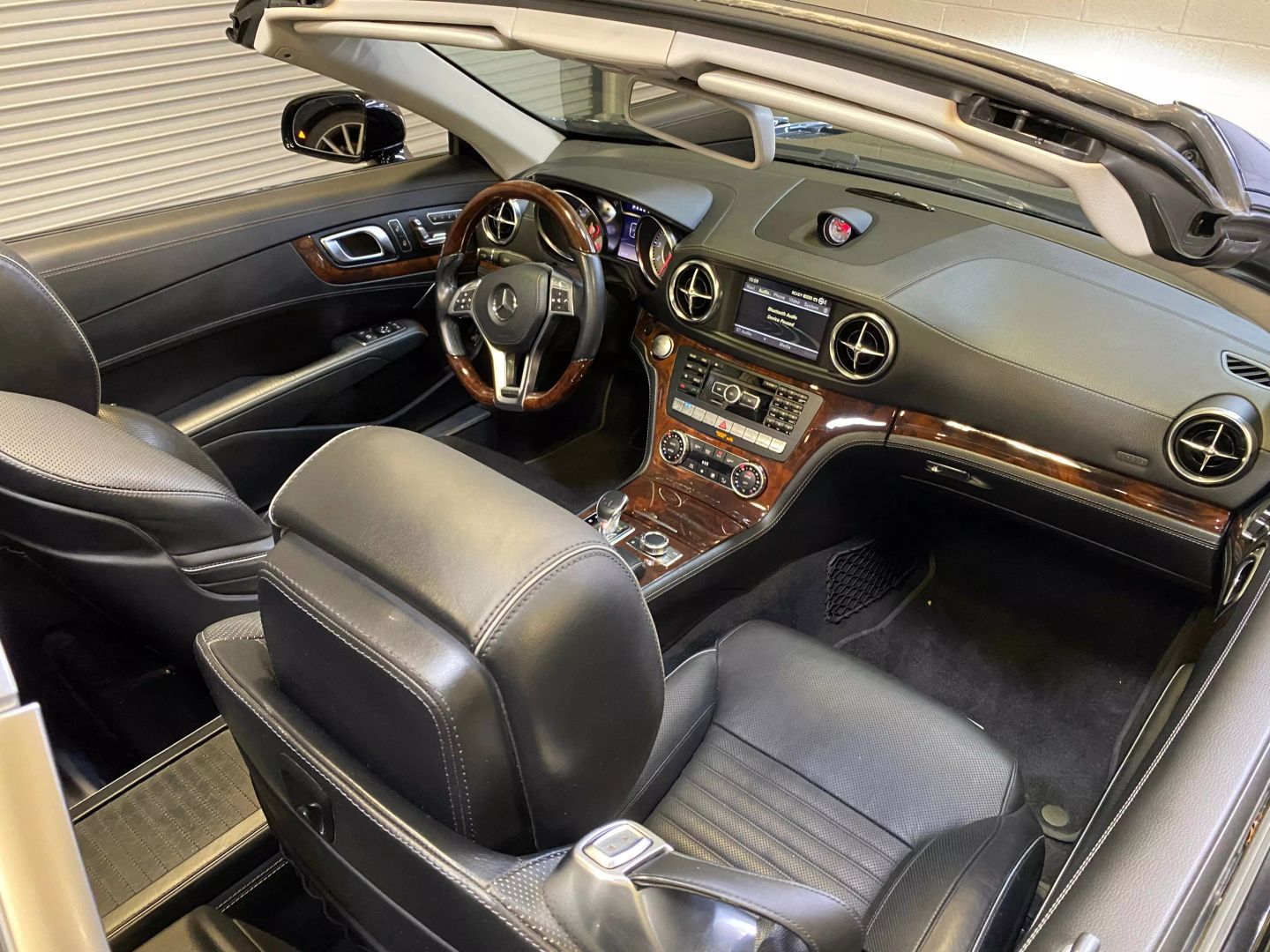 2013 Mercedes Benz SL 550 photo 42