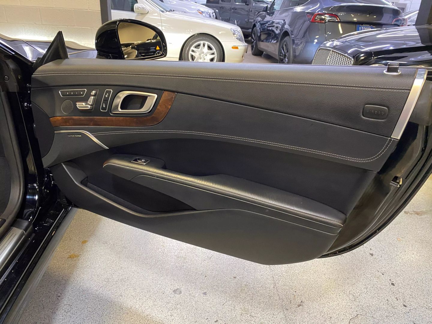 2013 Mercedes Benz SL 550 photo 45