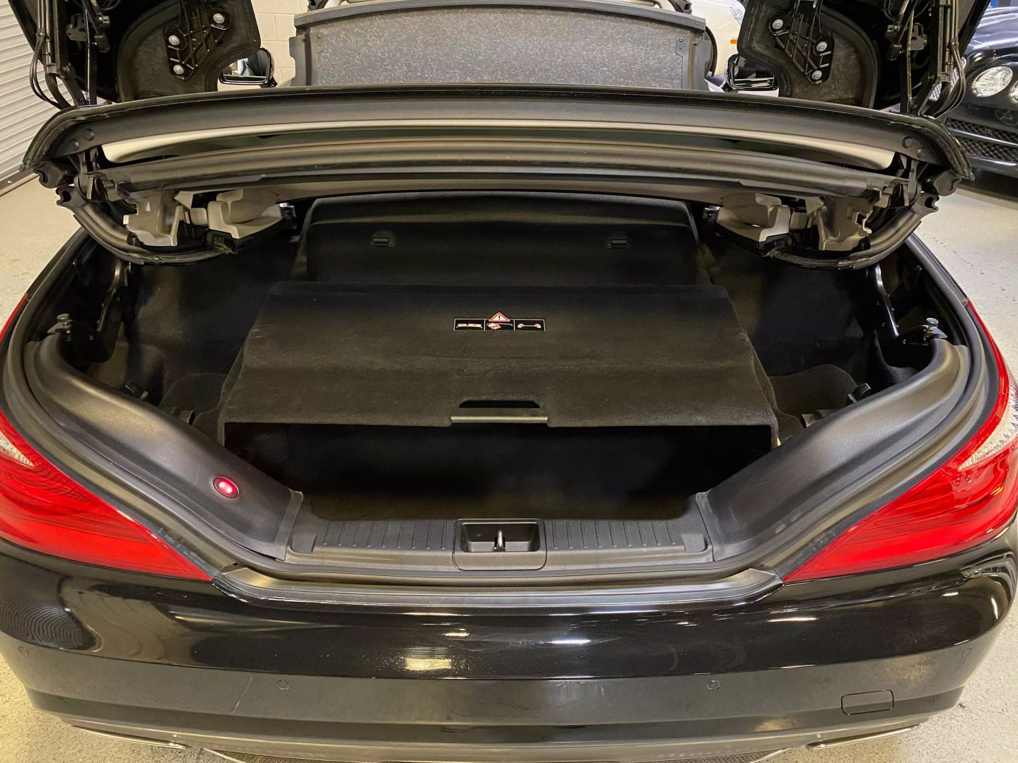 2013 Mercedes Benz SL 550 photo 49