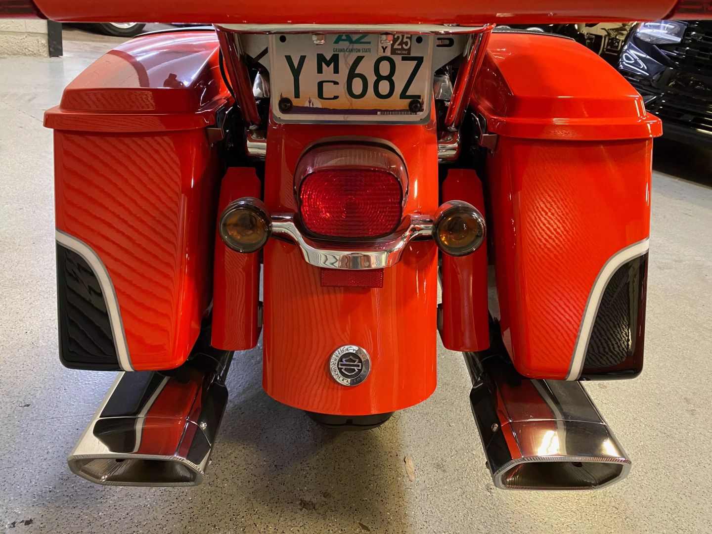2012 Harley Davidson CVO Electra Glide FLHTCUSE7 photo 3